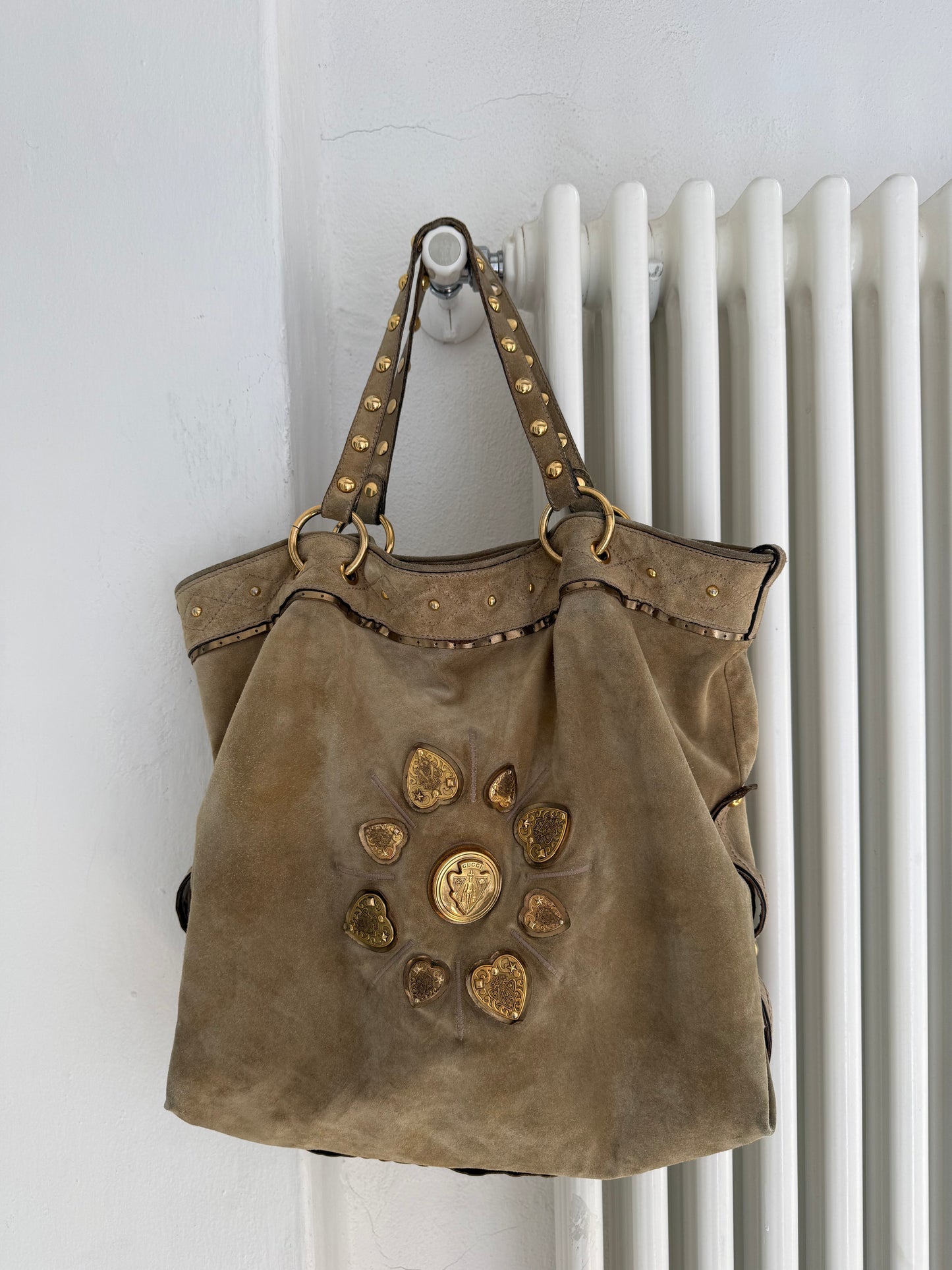 Gucci Irina tote in camoscio beige