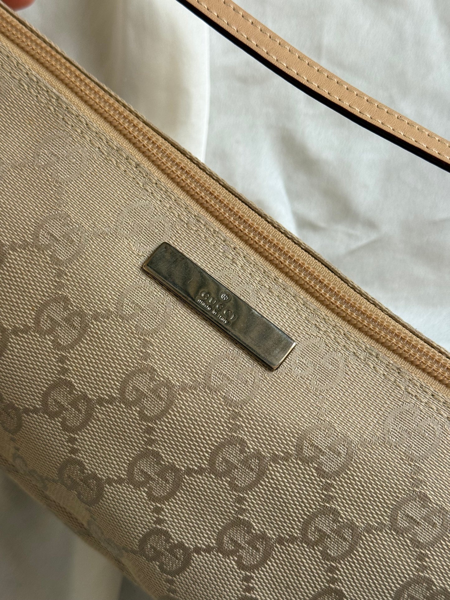 Gucci boat monogram pelle beige chiaro