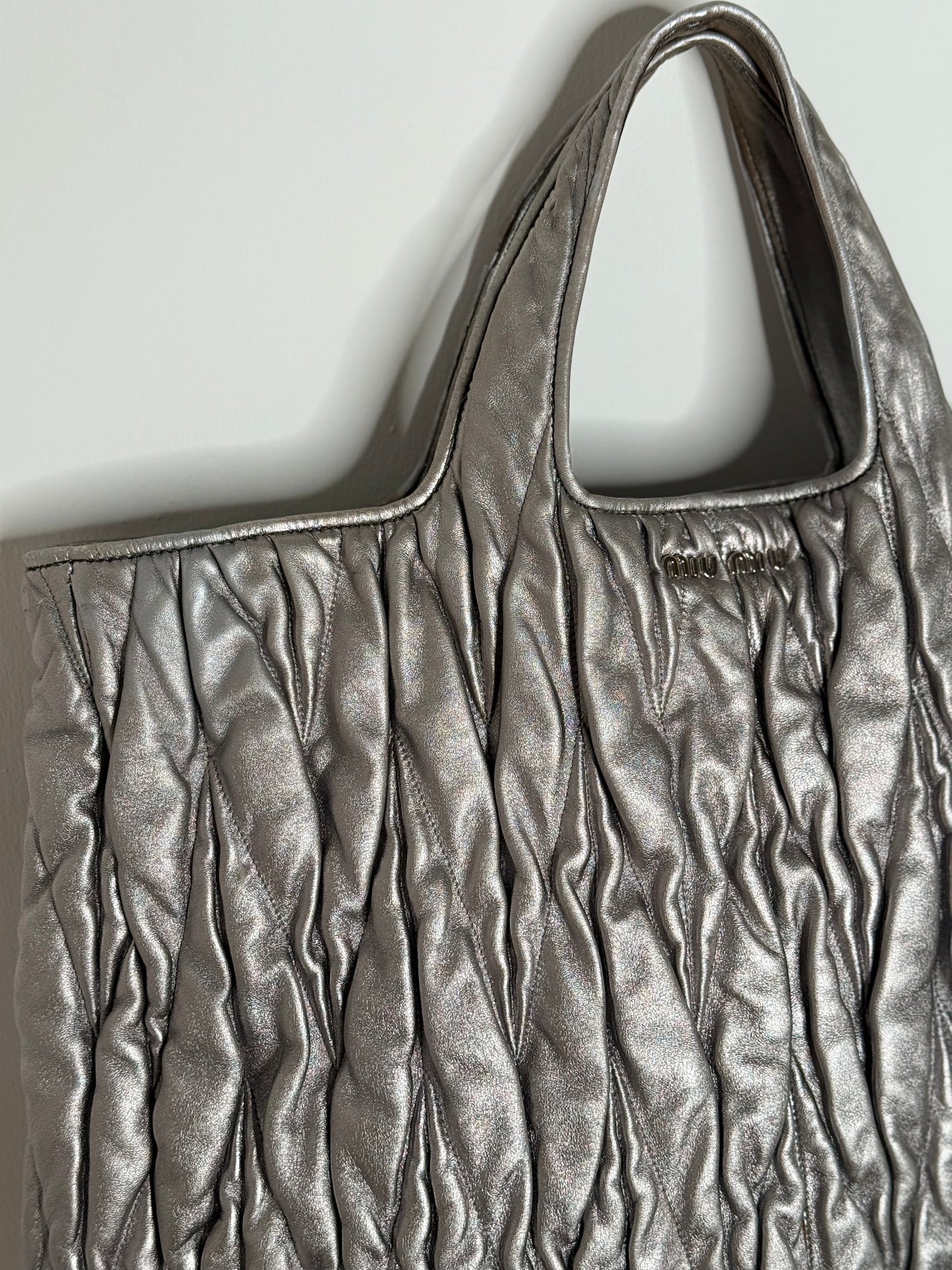 Miu Miu shopping tote argento