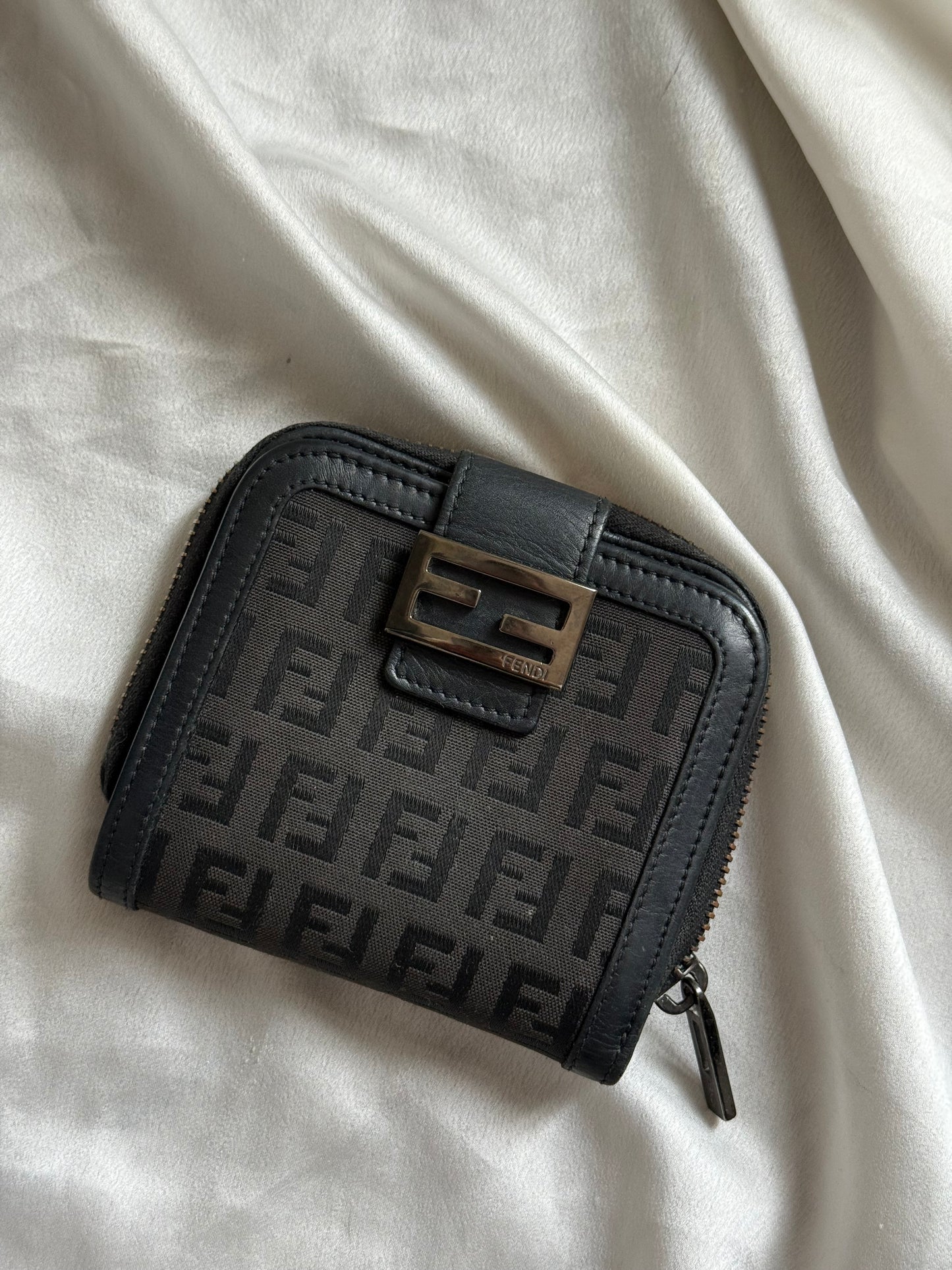 Fendi portafoglio zucchino small rounded
