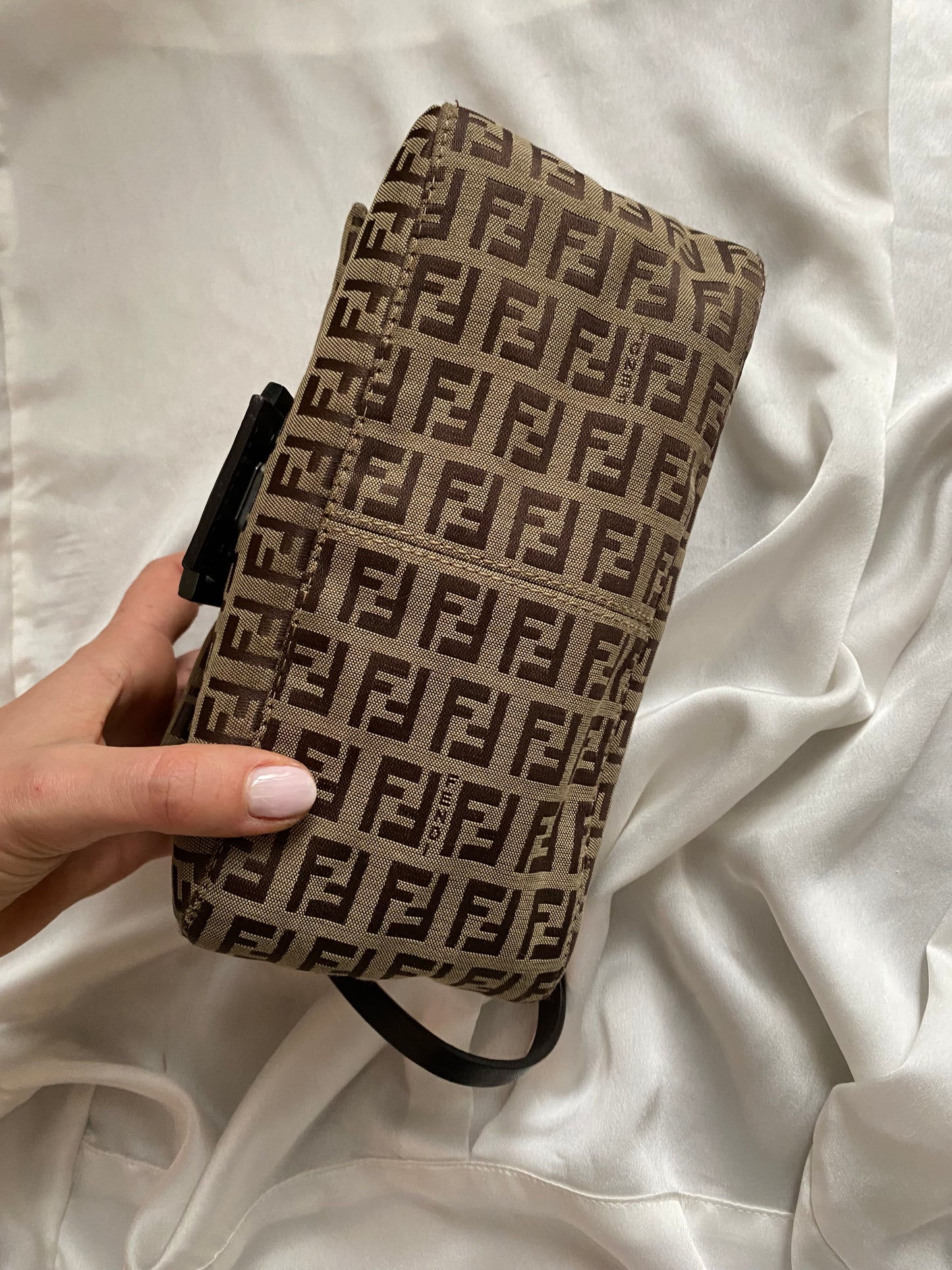 Fendi mini mom monogram beige zucchini