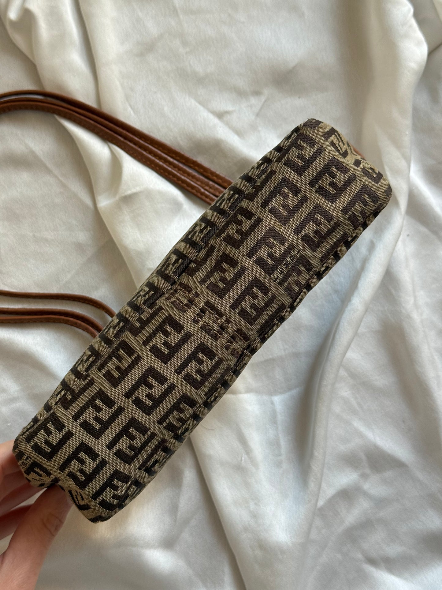 Fendi pochette gold charm manico pelle
