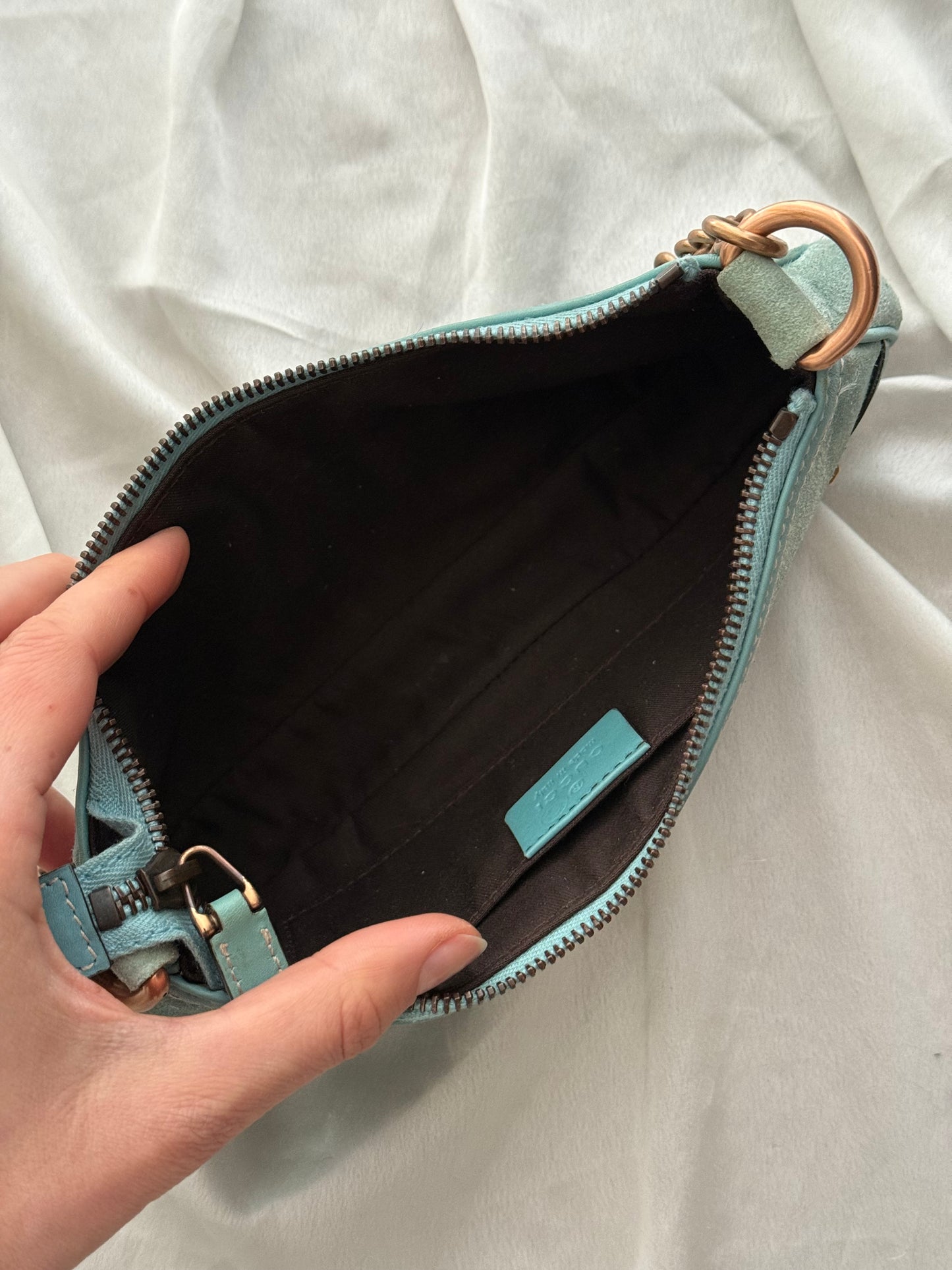 Gucci nailhead pochette azzurro