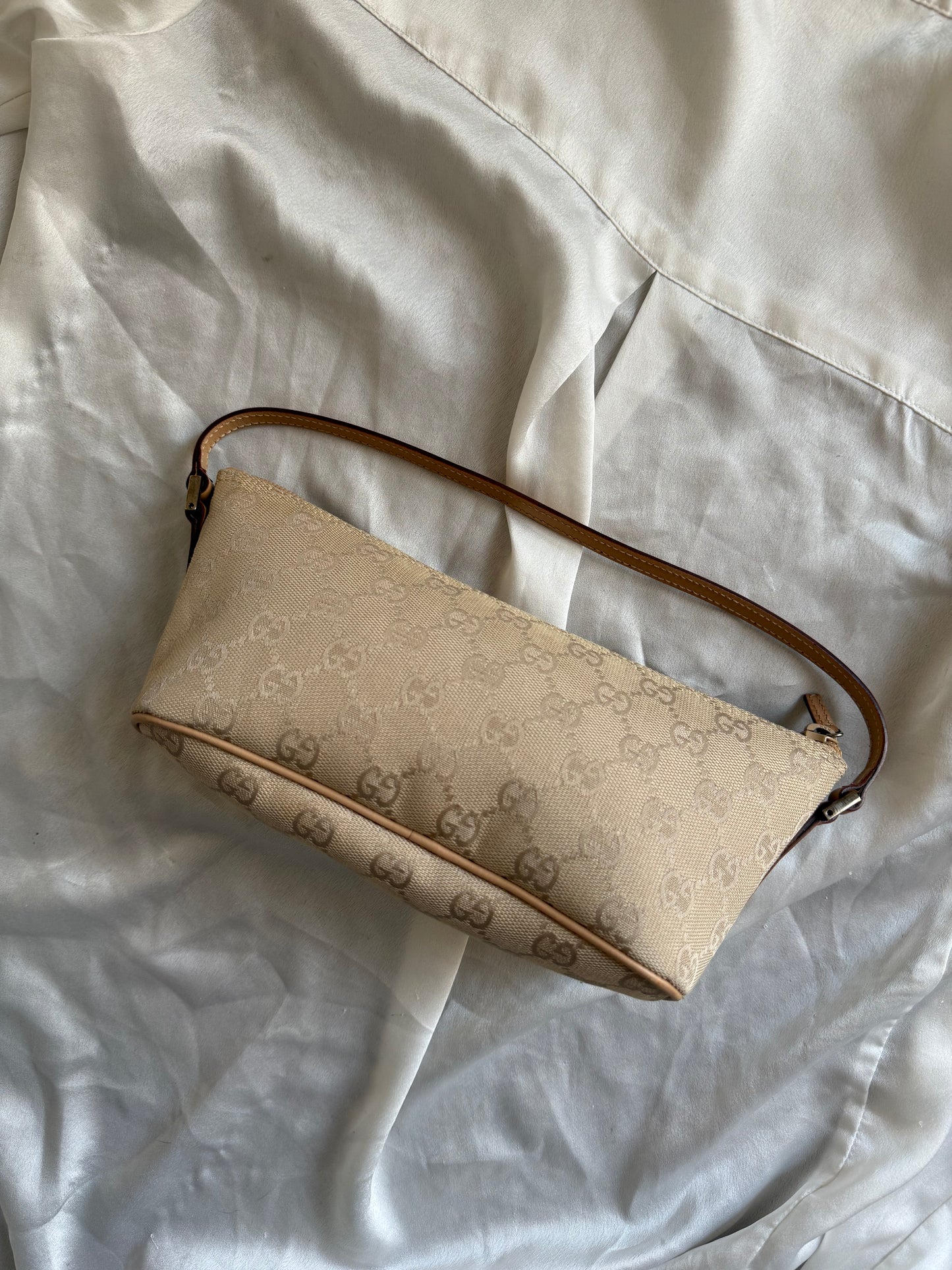Gucci boat monogram pelle beige chiaro