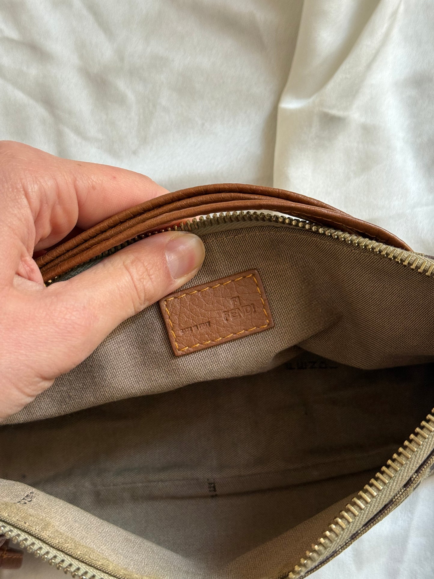 Fendi pochette gold charm manico pelle
