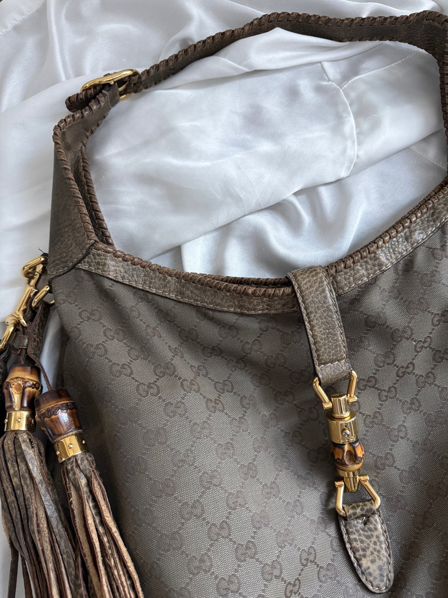 Gucci new Jackie hobo era Frida Giannini monogram khaki