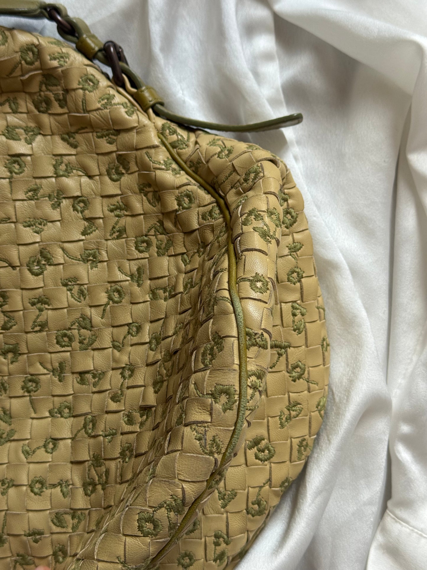 Bottega Veneta belly 76 intrecciato margherite