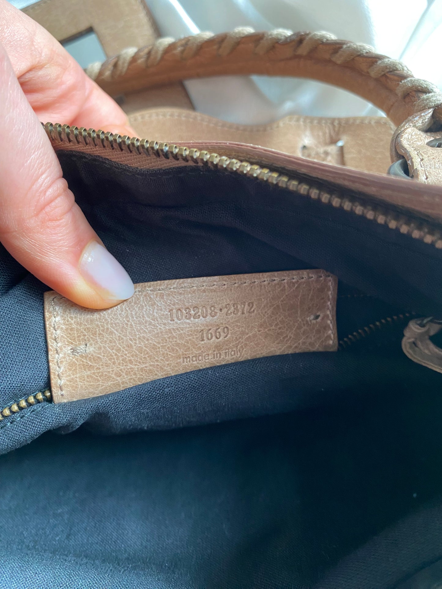 Balenciaga first seigle