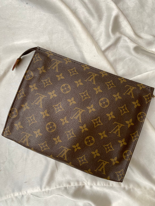 Louis Vuitton toilet bag 26