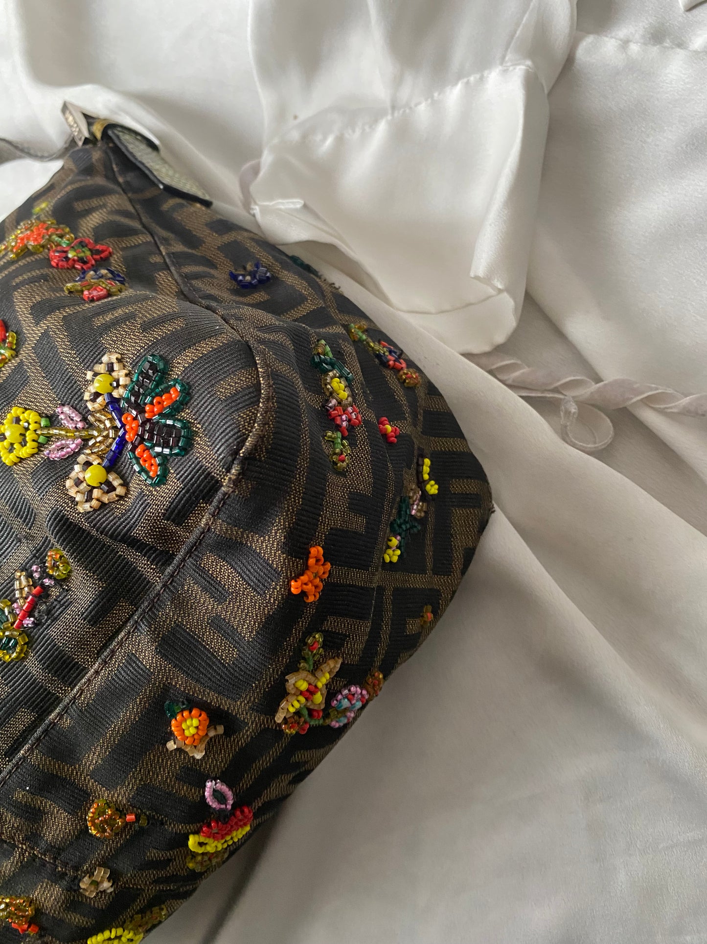 Fendi pumpkin mother with embroidery