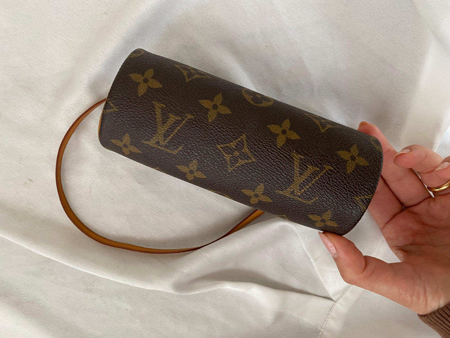 Louis Vuitton bow tie bundle