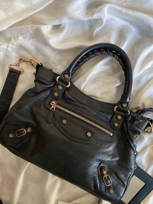 Balenciaga town black