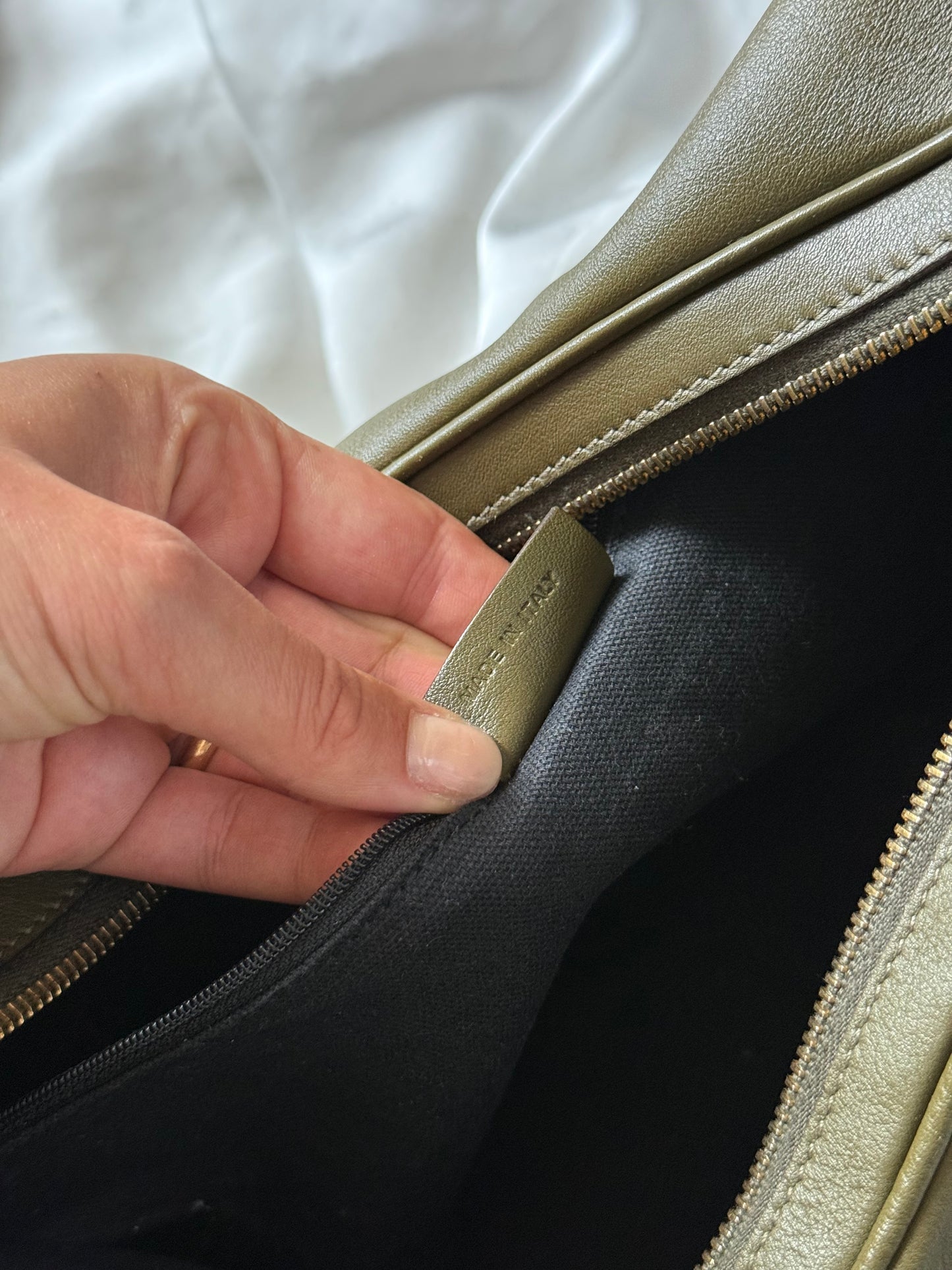 Burberry hobo olive green