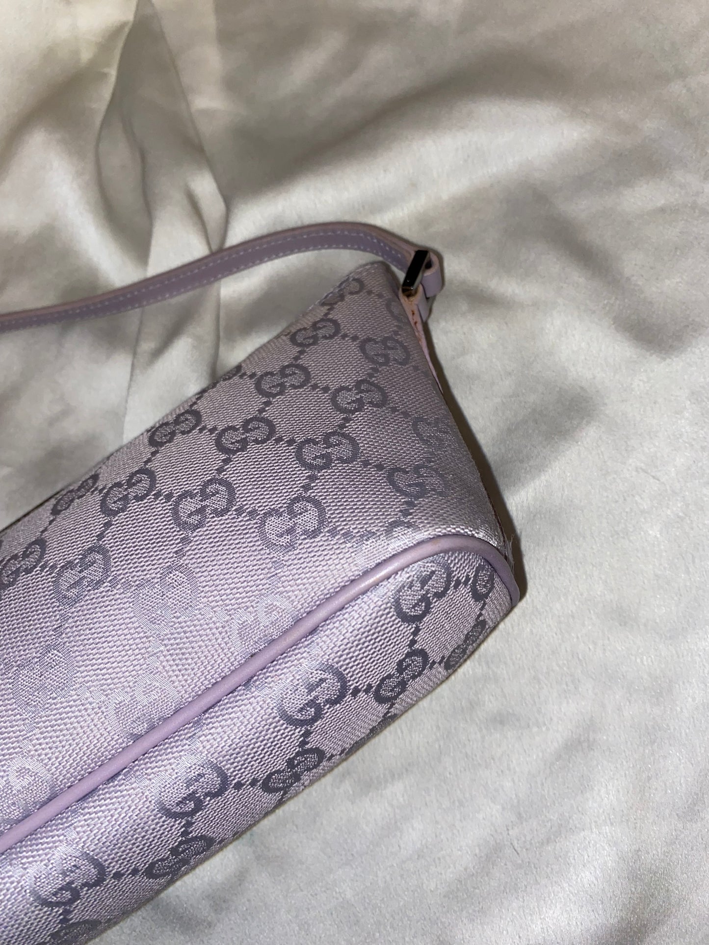 Gucci boat baguette lilac