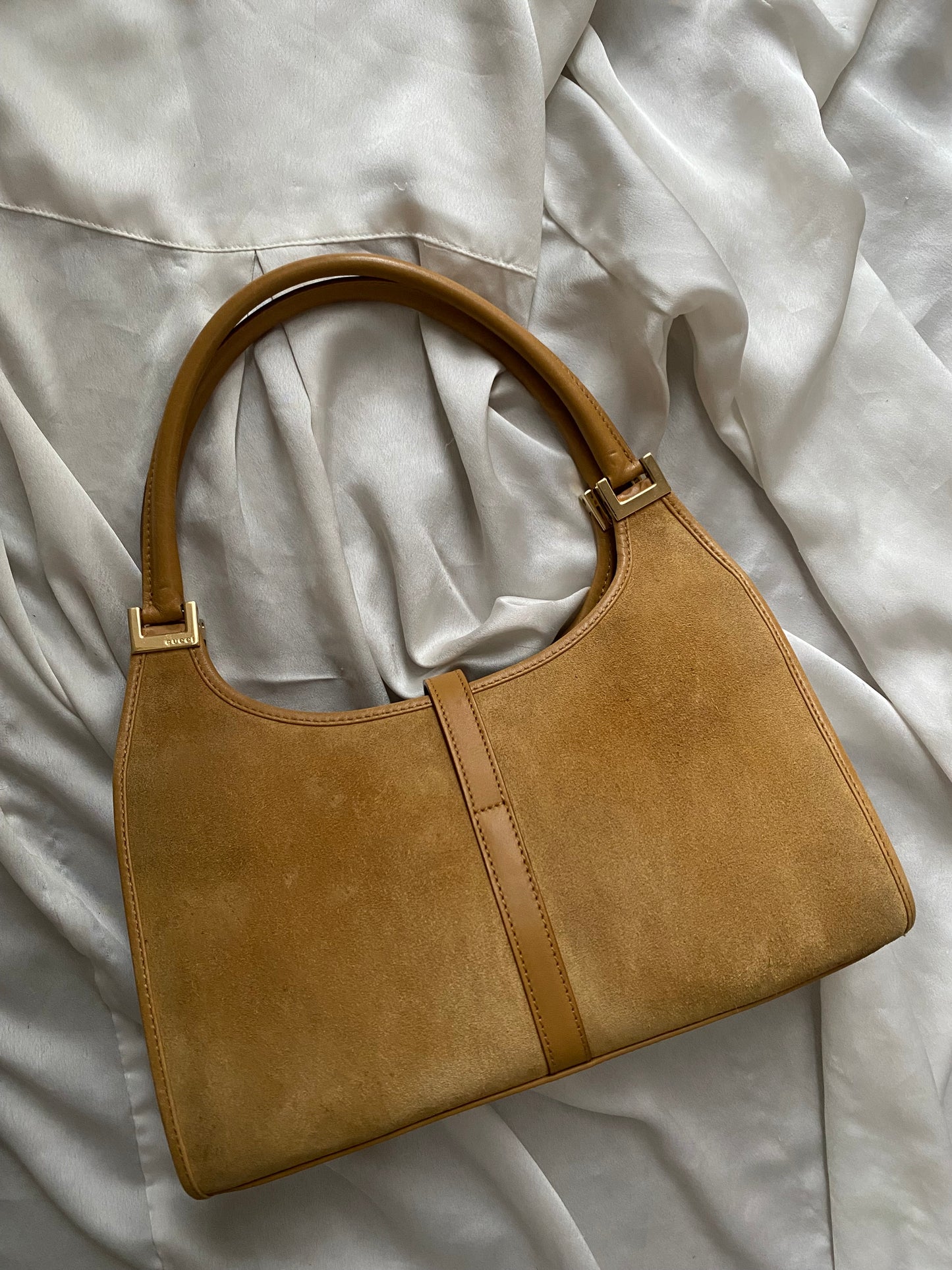 Gucci bardot small in suede