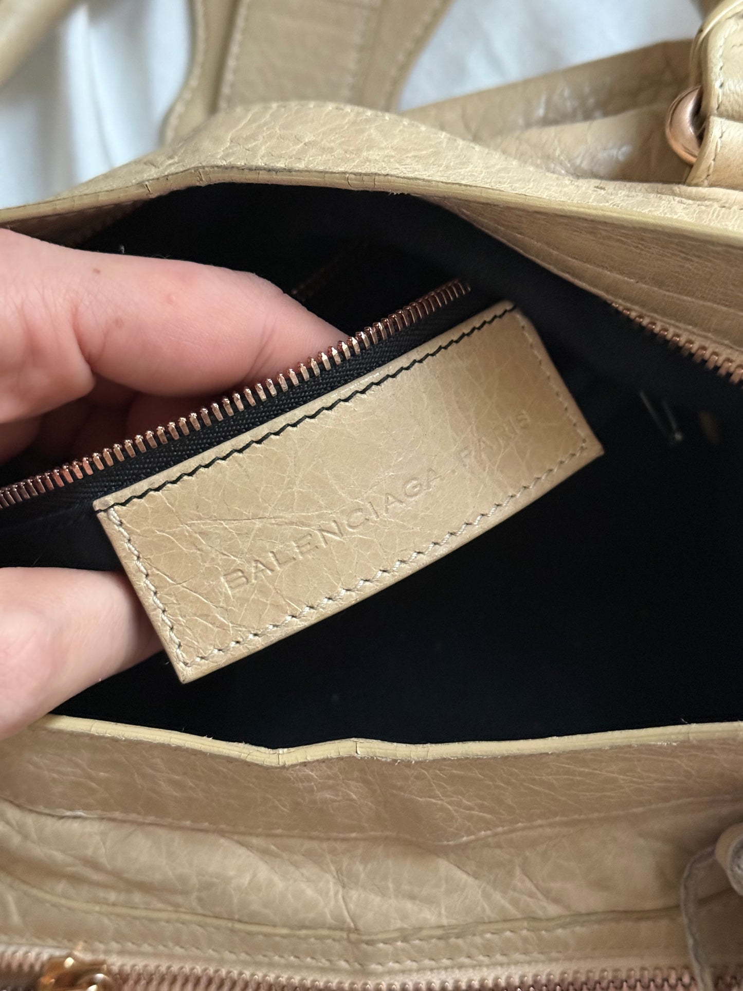 Balenciaga town s/s 2010 sahara