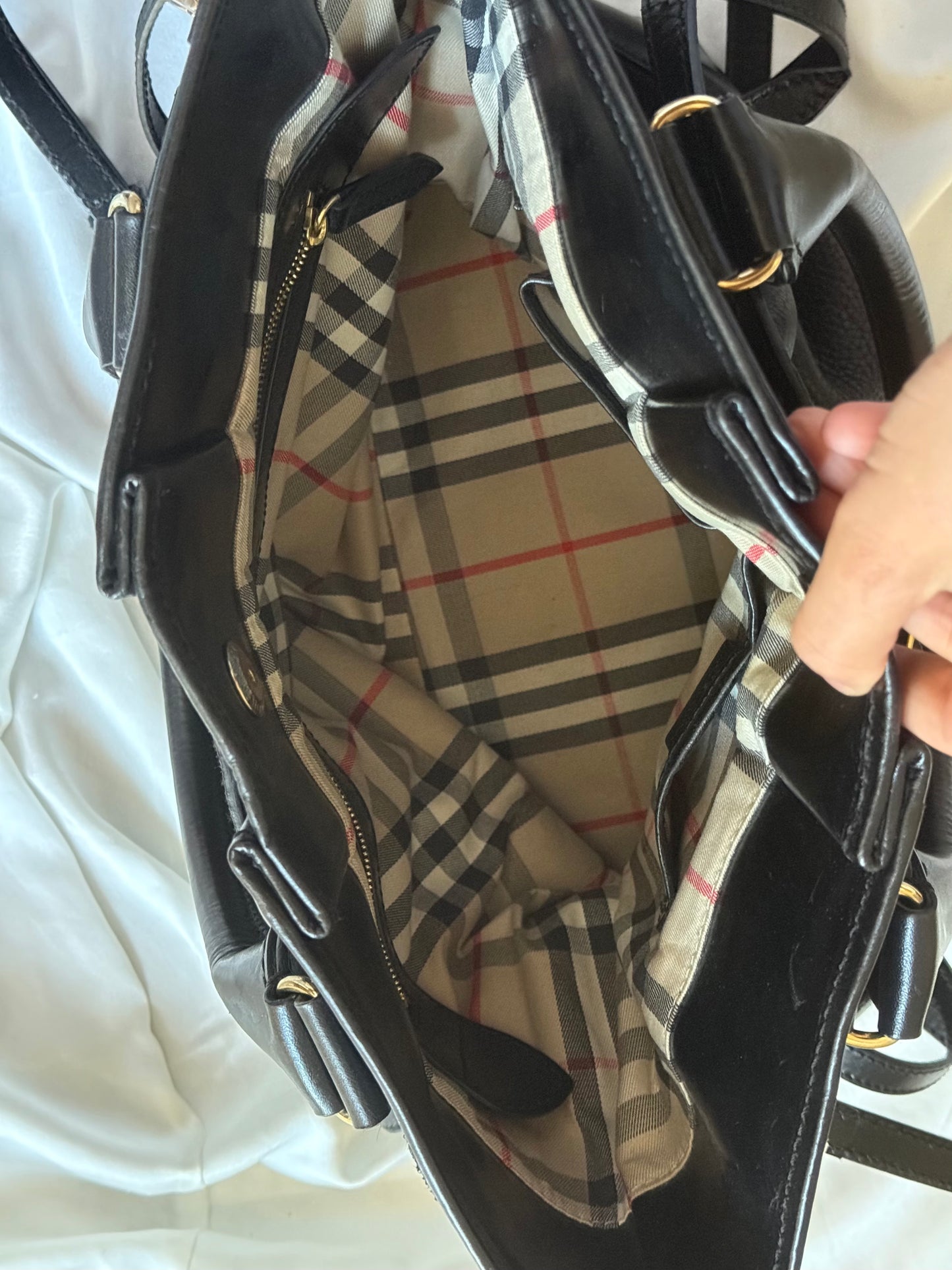 Burberry Bridle Whipstitch black