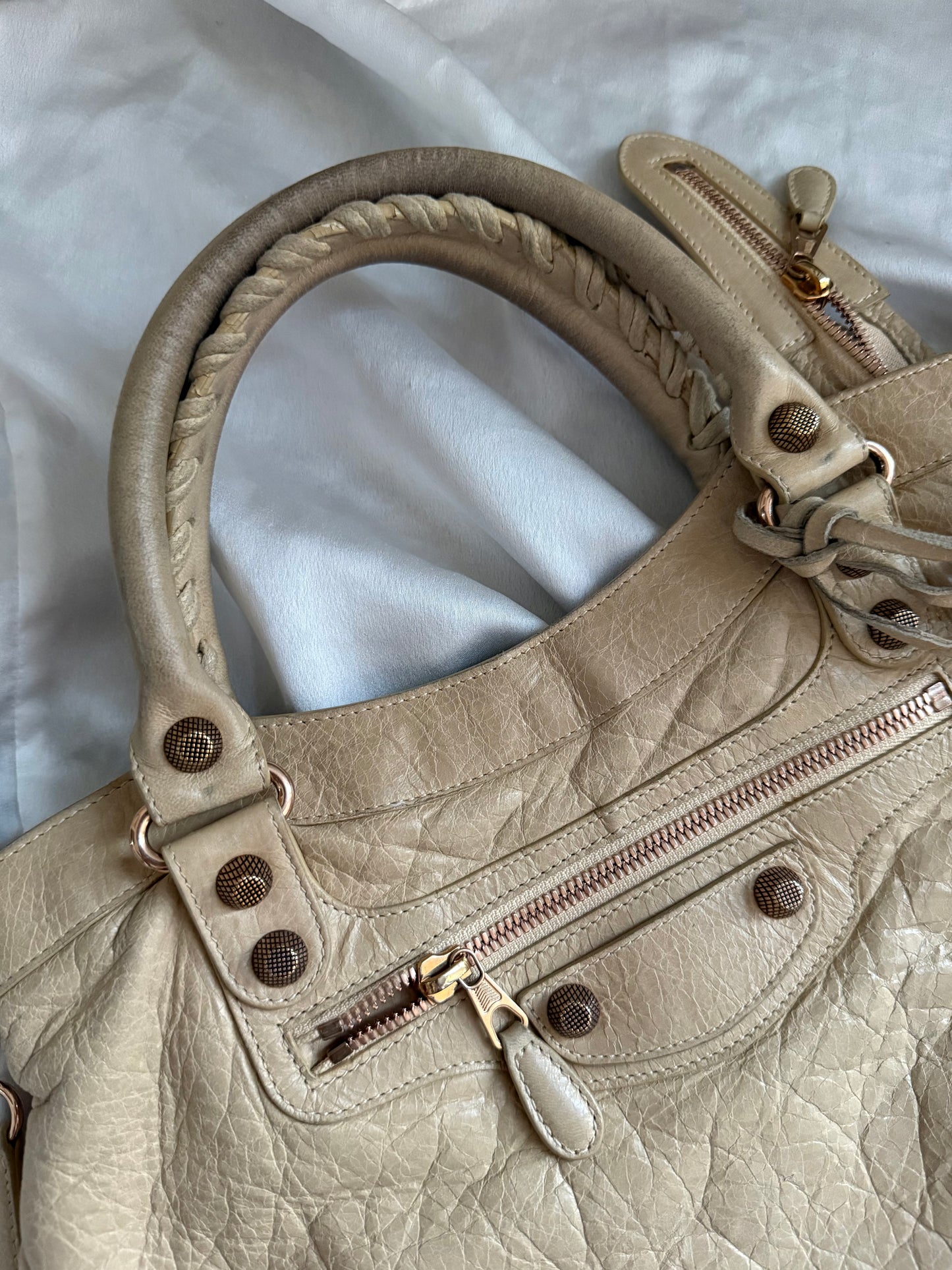 Balenciaga town s/s 2010 sahara