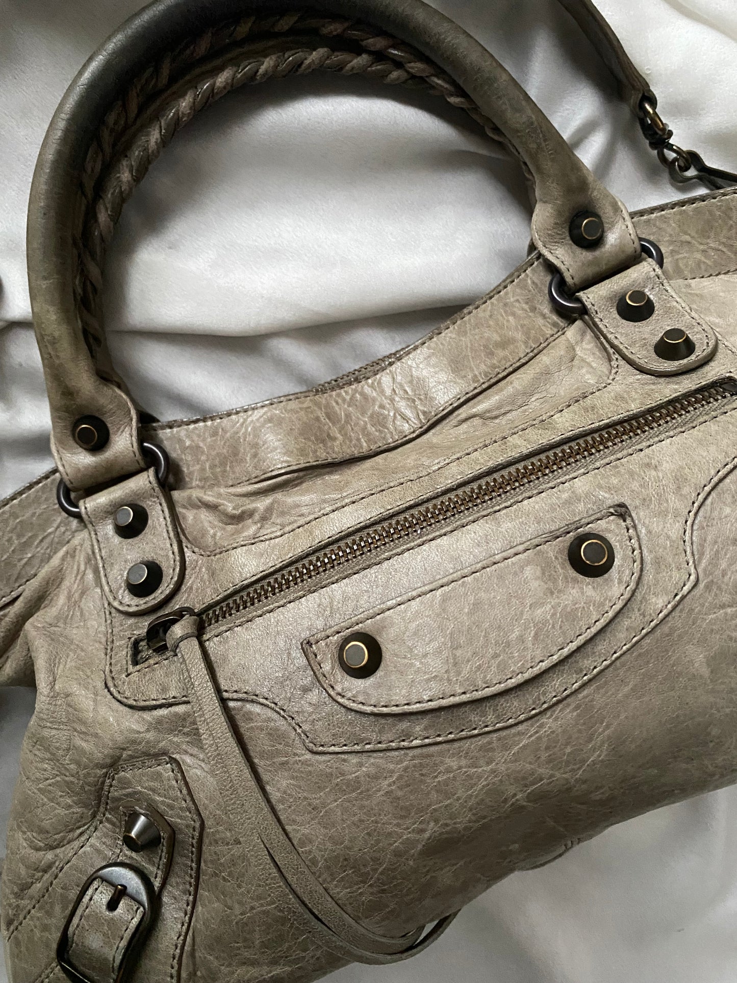 Balenciaga first galet