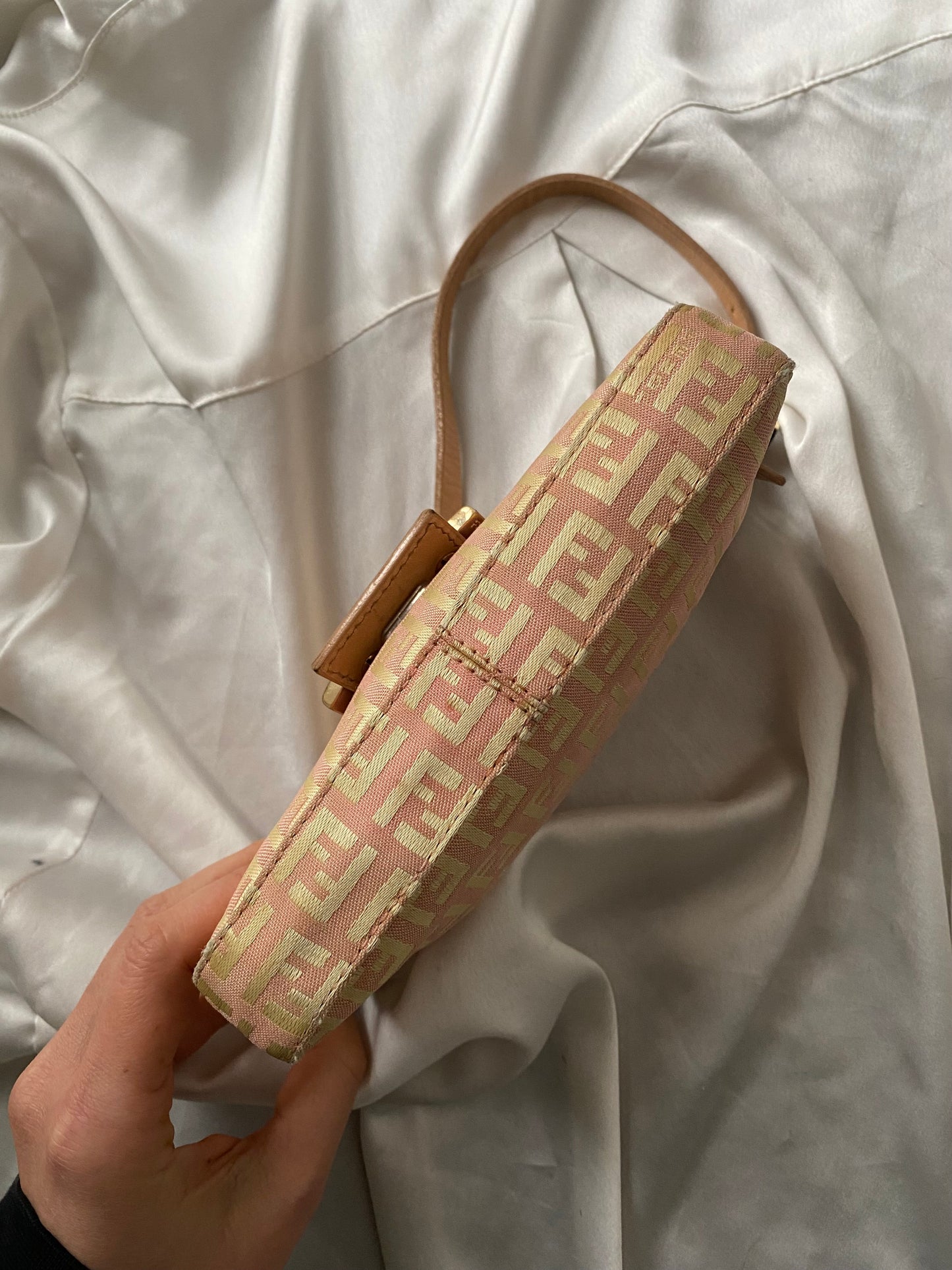 Fendi mini baguette pink monogram zucchini