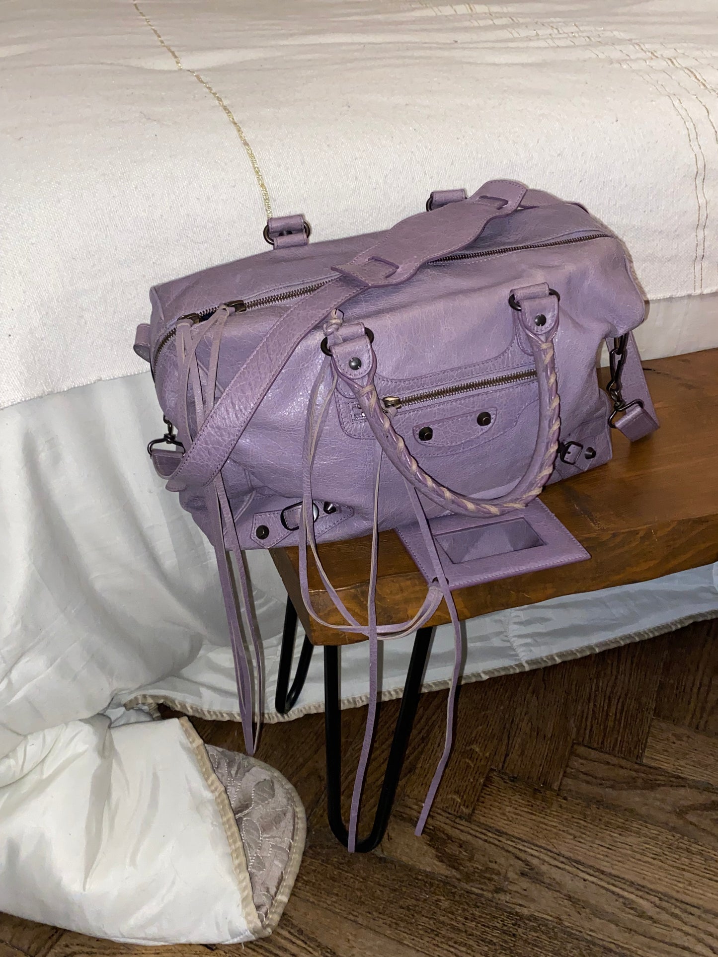 Balenciaga Polly glycine