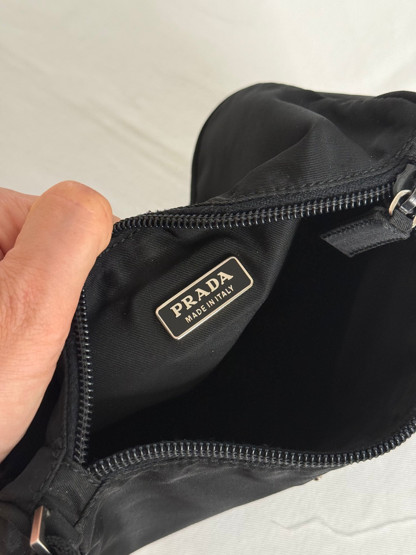 Prada hobo 2002 black