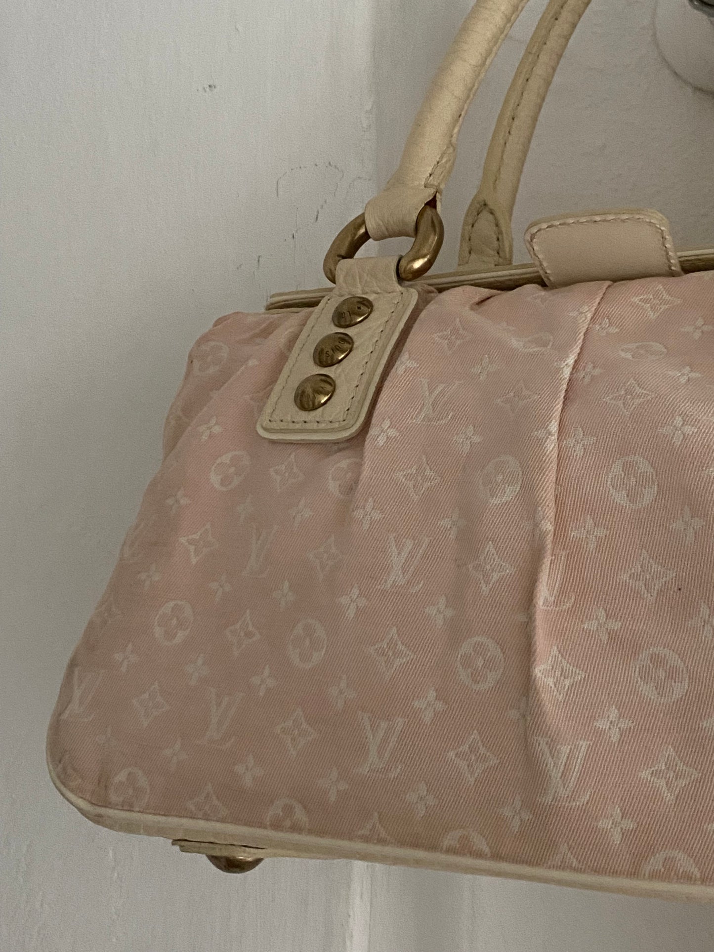Louis Vuitton Mini Lin Trapeze PM pink denim