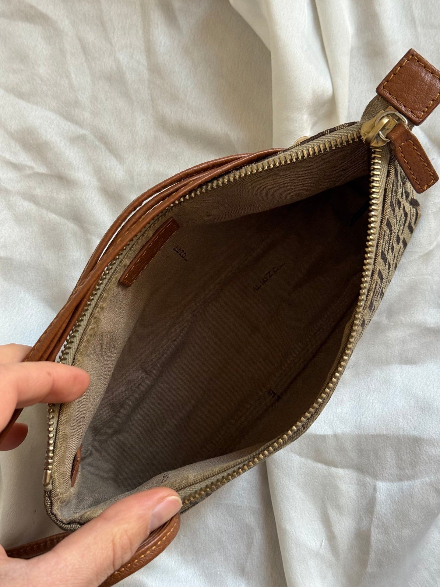 Fendi pochette gold charm manico pelle