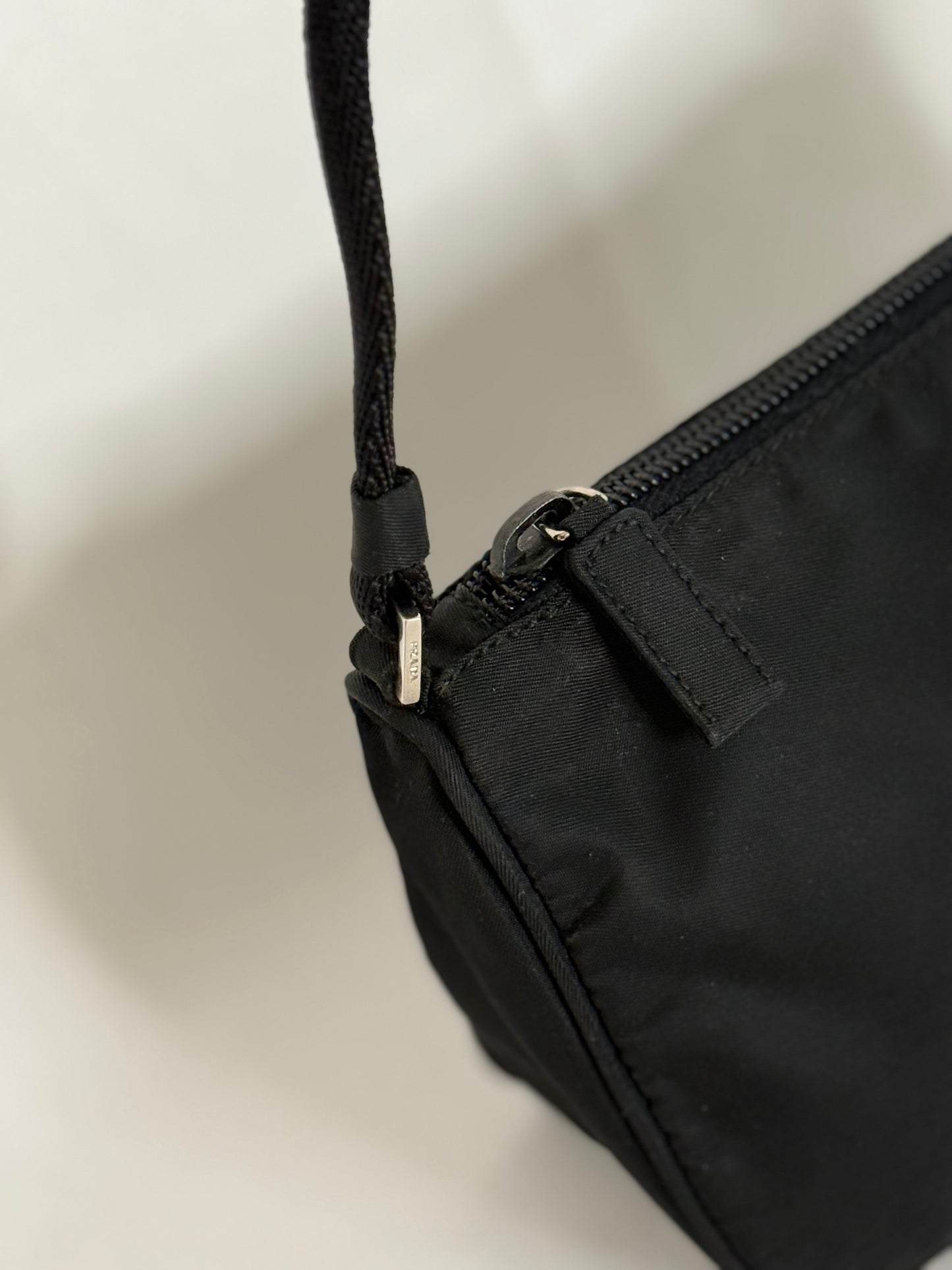 Prada hobo 2002 black