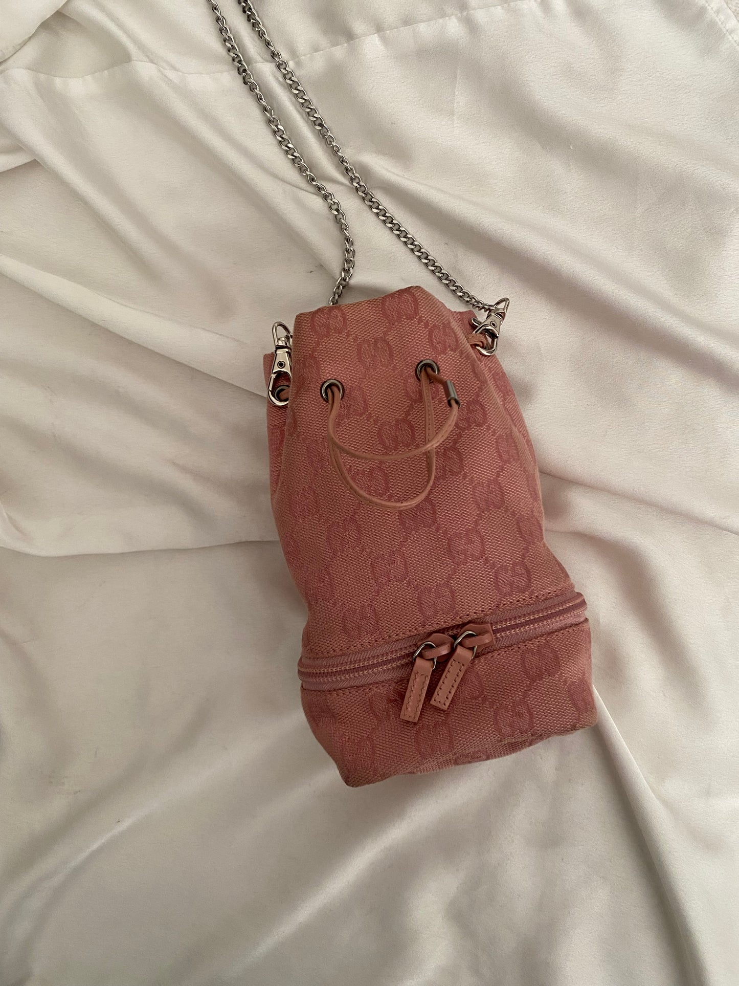 Gucci mini pink monogram bucket bag