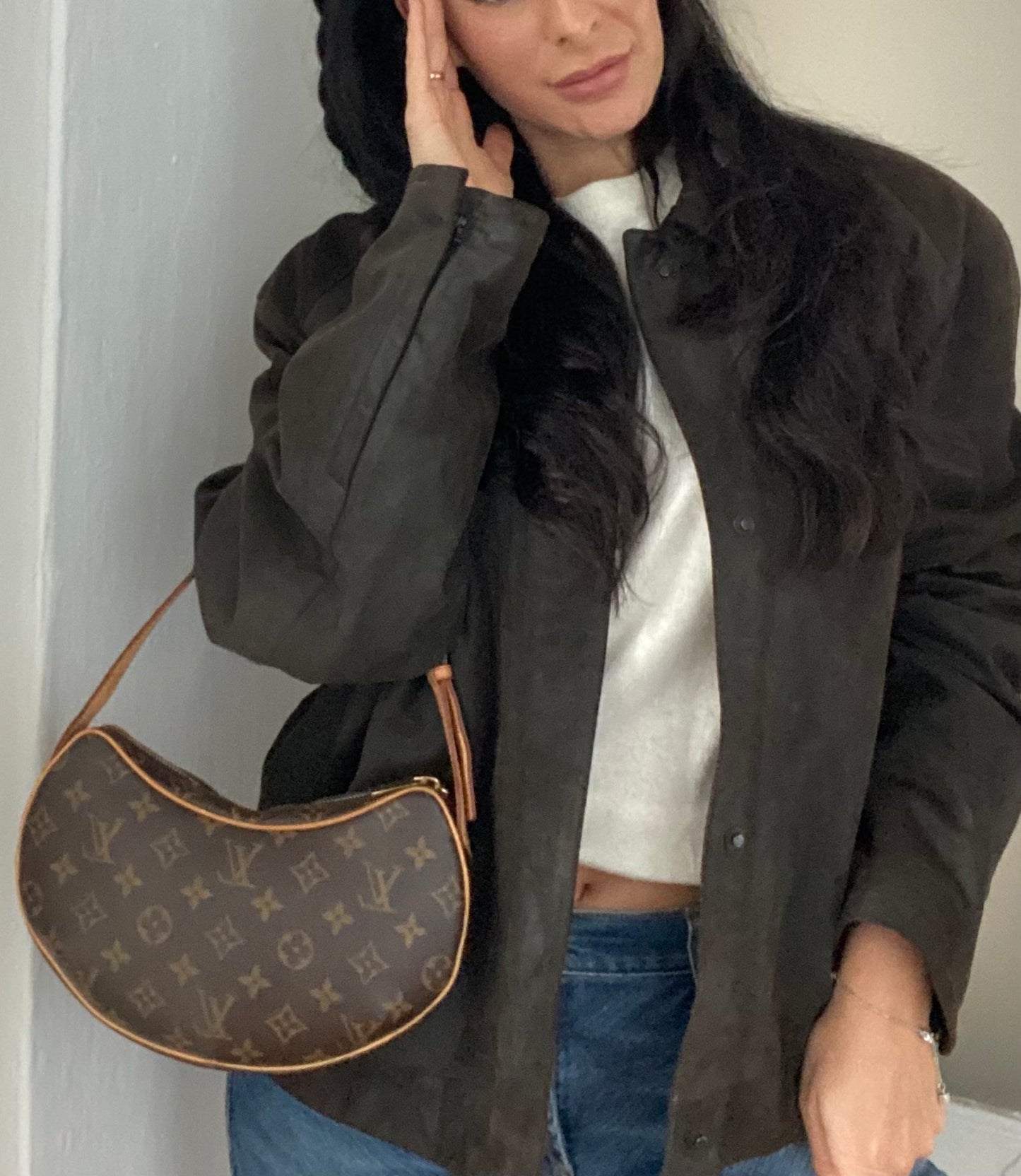 Louis Vuitton croissant pm