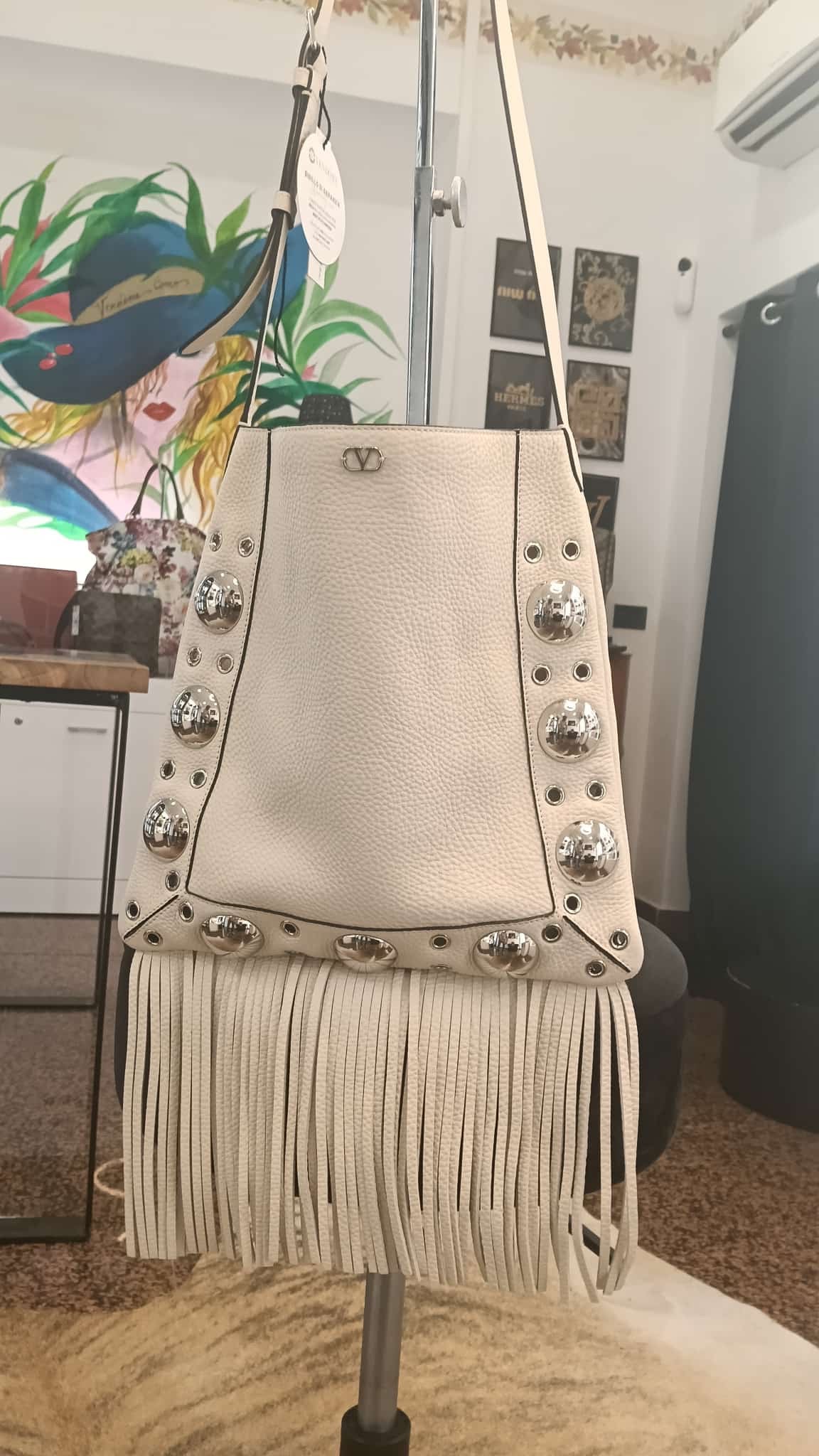 Valentino nellcote bianca