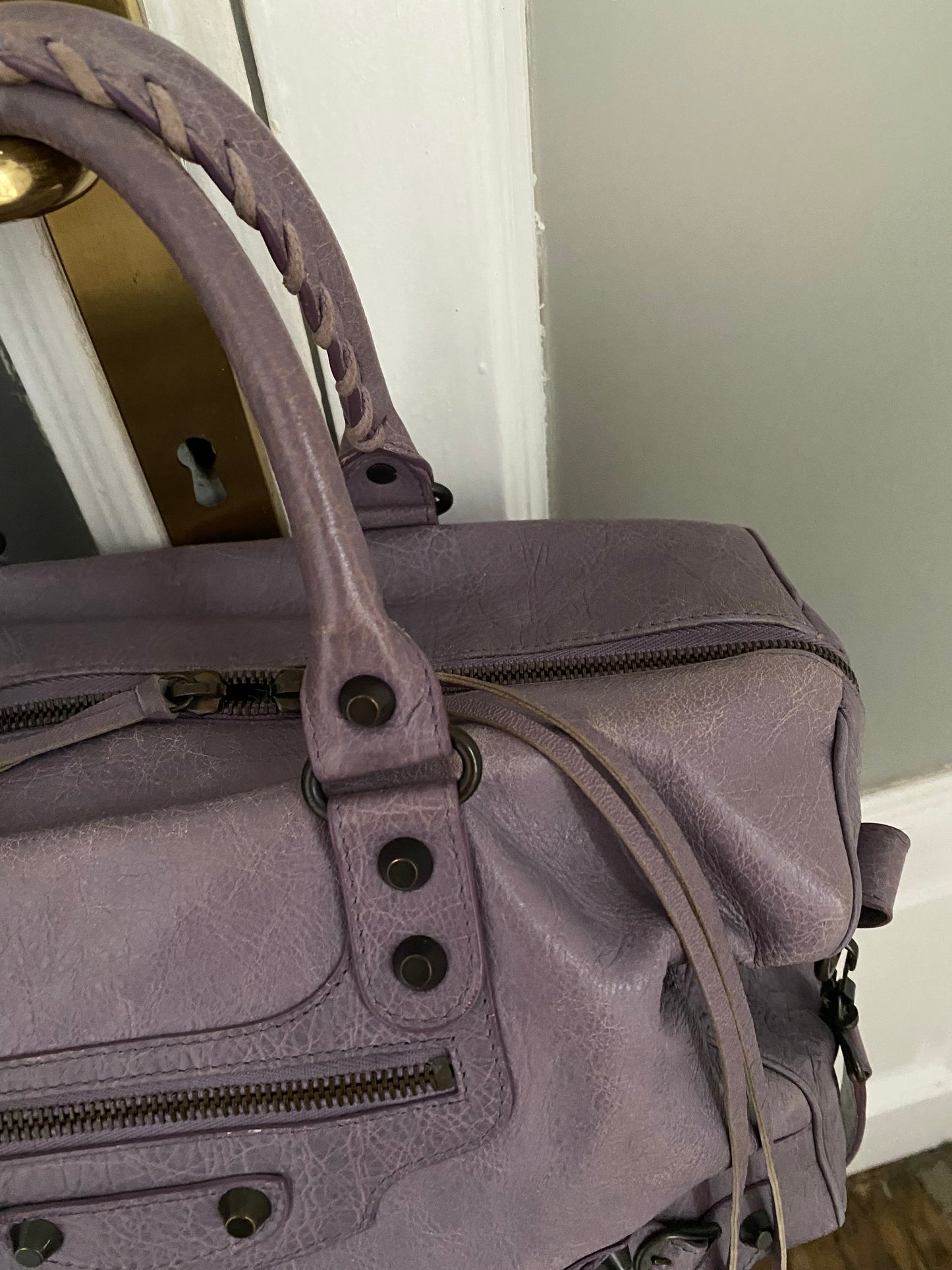 Balenciaga Polly glycine