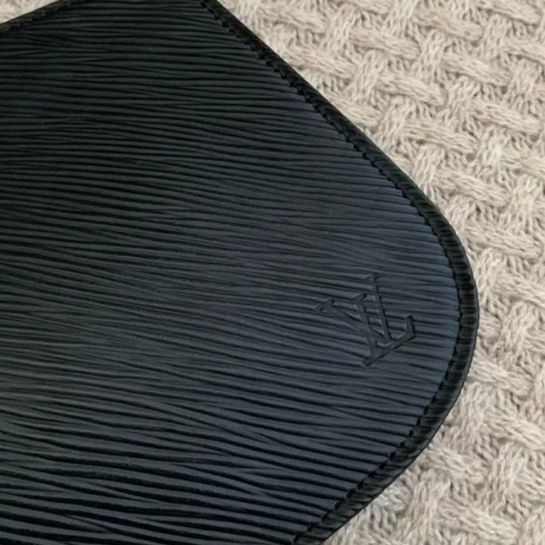 Louis Vuitton demi lune epi clutch bag