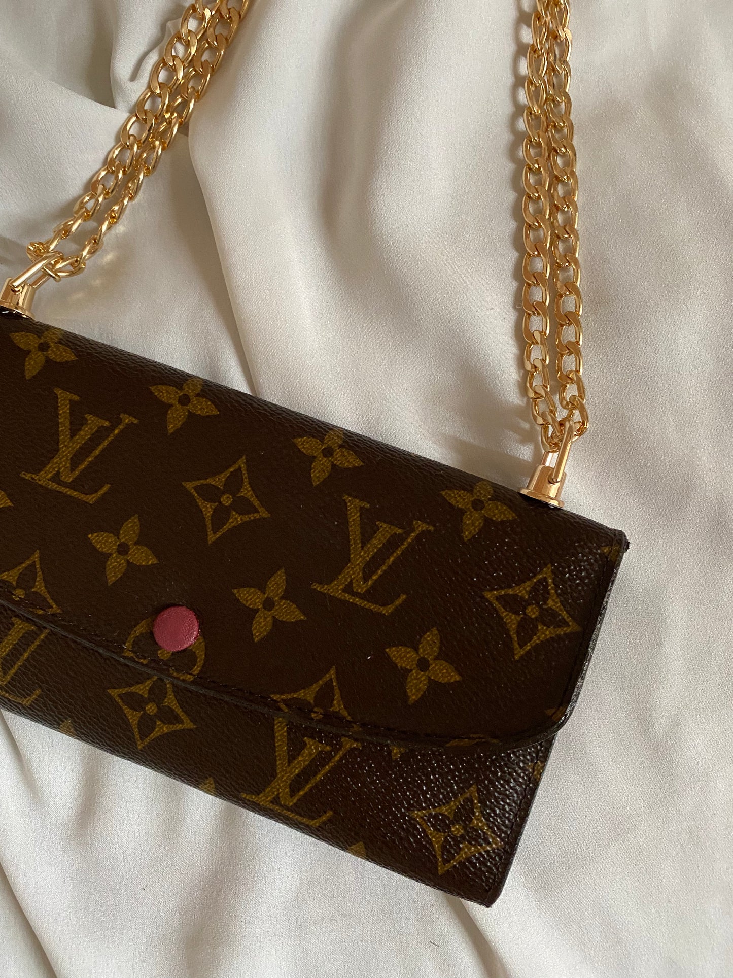 Louis Vuitton Pochette Monogram purple interior